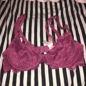 PINK VS Lace Bra 32C / 34B